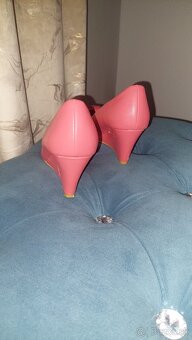 Slapky a poltopanky - 9