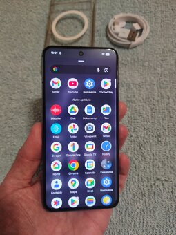 Google Pixel 8 128GB,8GB RAM - 9