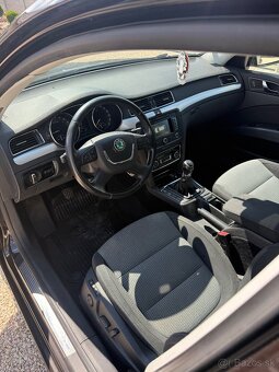 Skoda superb COMBI 1,6TDI 2013 - 9