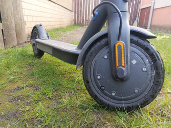 RezervovaneXiaomi Mi Electric Scooter 3 elektrická kolobežka - 9