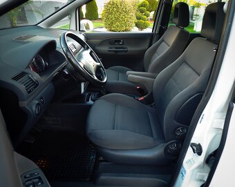 VOLKSWAGEN SHARAN 2.0TDI 7MIEST SportLine 103KW - XENON - 9