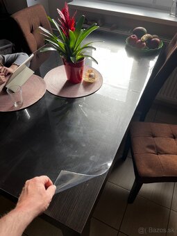 Jedálenský stôl - 9