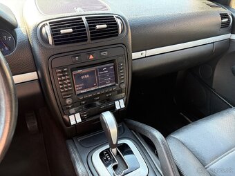 Porsche Cayenne 3,6 - 9