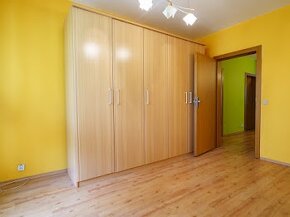 Priestranný 3 izb.byt s loggiou v Lučenci - 9