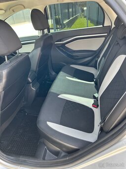 Predám Lada Vesta SW Cross 1.6 16V, 75 kW, Manuál , r.v. 201 - 9