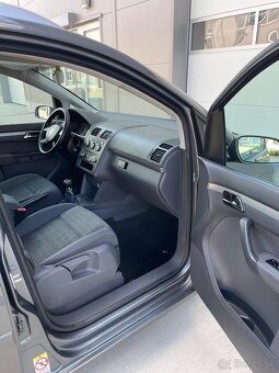 Volkswagen Touran 2.0 TDI Comfortline MT6 - 9