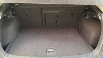 Golf VII 2.0Tdi Nová Stk - 9