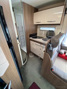 Predám autokaravan CHAUSSON 510 Flash - 9