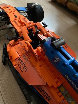 Stavebnica 42141 McLaren F1 - 9