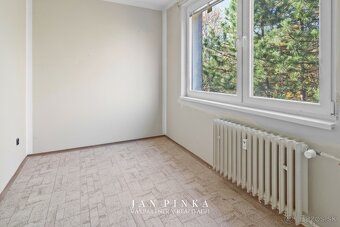 4-izbový byt v tichej časti Ružinova +komora+šatník+špajza - 9