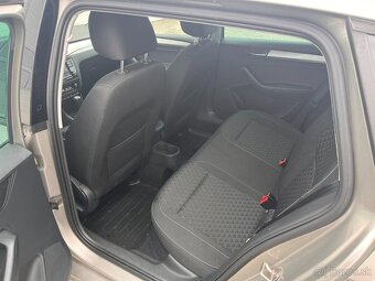 Škoda Rapid Spaceback SB 1.4 TSI 125k Drive DSG - 9