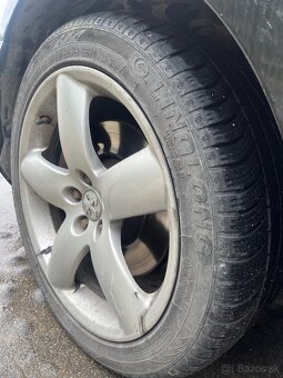 Peugeot 407 coupe - 9