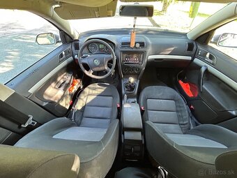 ŠKODA OCTAVIA COMBI II 1.9 TDI - 9