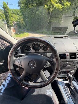 Mercedes Benz - 9