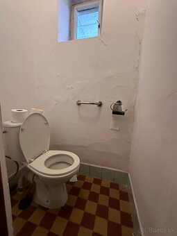 NA PREDAJ: Vidiecky dom s veľkým pozemkom 1500 m² - 9