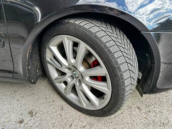 Škoda Octavia Combi 2.0 TFSI RS - 9