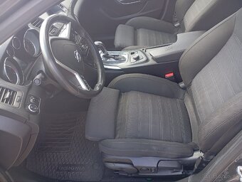 Opel Insignia - 9