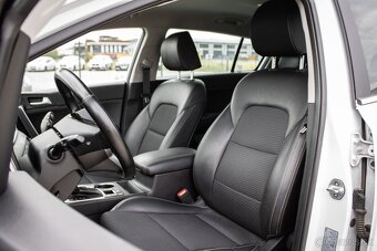 Kia Sportage 2.0 CRDi + 48V (Mild Hybrid) V ZÁRUKE - 9