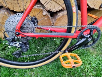 Predám cestný bicykel - gravel TOUR DE SUISSE - 9
