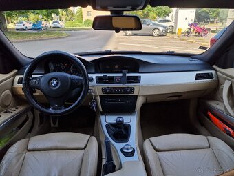 Predám BMW 320d Touring (E91) M-packet - 9