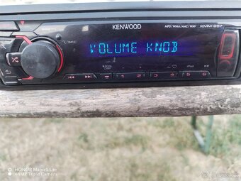 Predam rádió KENWOOD - 9
