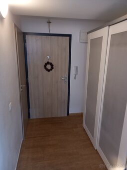 Prenajmem 3 izbovy byt - 9