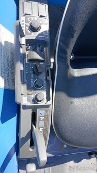 Malotraktor 4x4 s čelným nakladačom Iseki geas 21 - 9