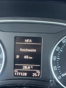 Škoda Octavia Combi 1.6 TDI CR DPF Ambiente 177.000 km - 9
