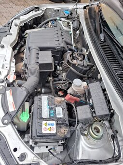 Suzuki Ignis 1,3 wwt 69 kw benzín r.v. 10.2008 - 9