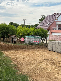 4i novostavba RD, holodom v dedinke Merašice, Hlohovec - 9