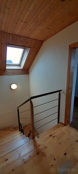 NA PREDAJ KOMFORTNÝ 4 IZBOVÝ RODINNÝ DOM S GARÁŽOU OŽĎANY - 9