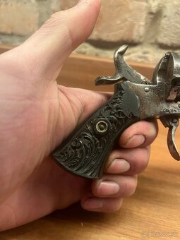 Historický revolver lefaux 7mm - 9