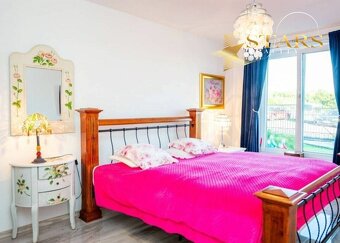 Predaj exkluzívnej rodinnej vily: Luxus a súkromie v srdci p - 9