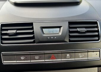 SsangYong Rexton RX200 e-XDi 7MÍST 4x4 AUTOMAT nafta - 9