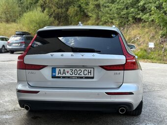 Volvo V60 B4 Momentum Pro - 9