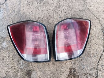 Predam na Opel astra H predne a zadne svetla - 9