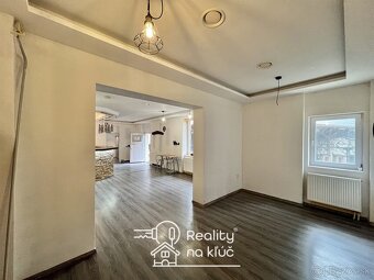 Na prenájom obchodný priestor s terasou v centre mesta NZ - 9