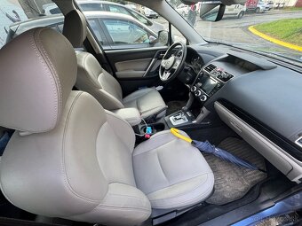 Subaru Forester s plnou výbavou - 9