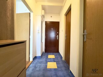 NA PREDAJ VEĽKÝ 1,5 IZB. BYT V CENTRE MESTA, 42M2, HURBANOVA - 9