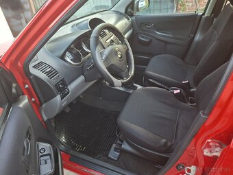 Suzuki Ignis 1.3 16v 69 kw. Benzín - 9