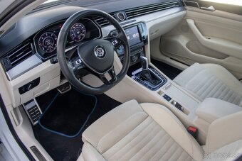 Volkswagen Passat 2.0 TDI BMT Highline DSG Business - 9
