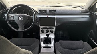 Predám Volkswagen Passat Variant B6 2.0 TDi,103KW,R.v.2009 - 9