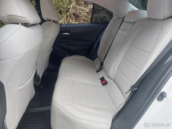 Toyota Corolla 1.6 benzín, 42 000 km, r. 2020 ako nová - 9