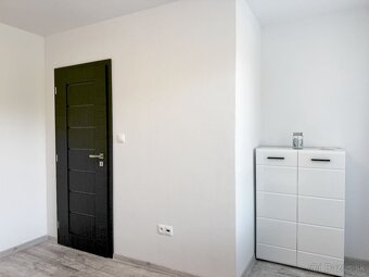 NA PRENÁJOM veľkometrážny 3-izbový byt, Prievidza - 9