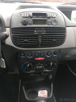 Fiat Punto 1.2 16v 2001 - 9