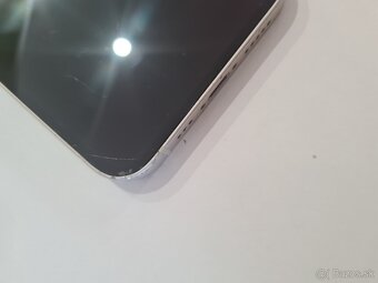 Apple iPhone 13, 128 GB - 9