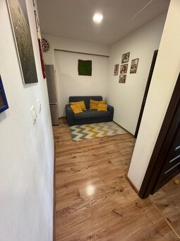 Novostavba 2izb. byt prerobený na 2,5izb. +kryté park.miesto - 9