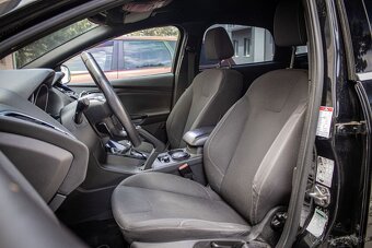 Ford Focus 1.6 182k EcoBoost SCTi Titanium - 9