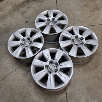 Hliníkové Audi disky 5x112 R17 8J ET38 - 9