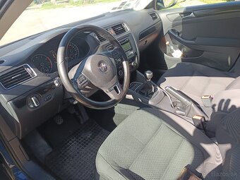 VW Jetta 1.2TSI - 9